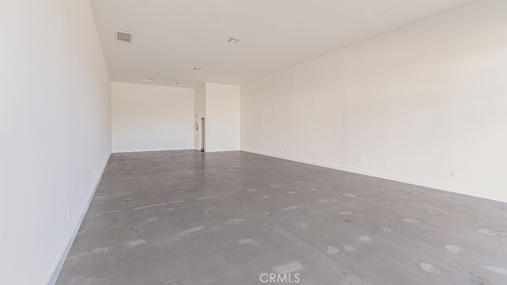1208 E Huntington Drive Property Photo 8