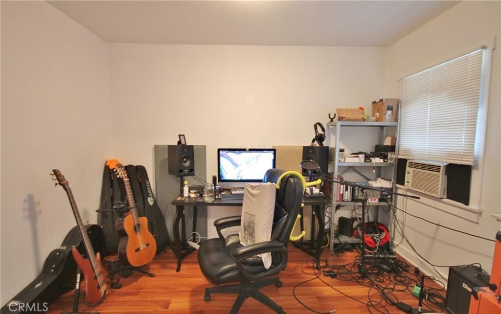 115 S Chester Avenue Property Photo 11