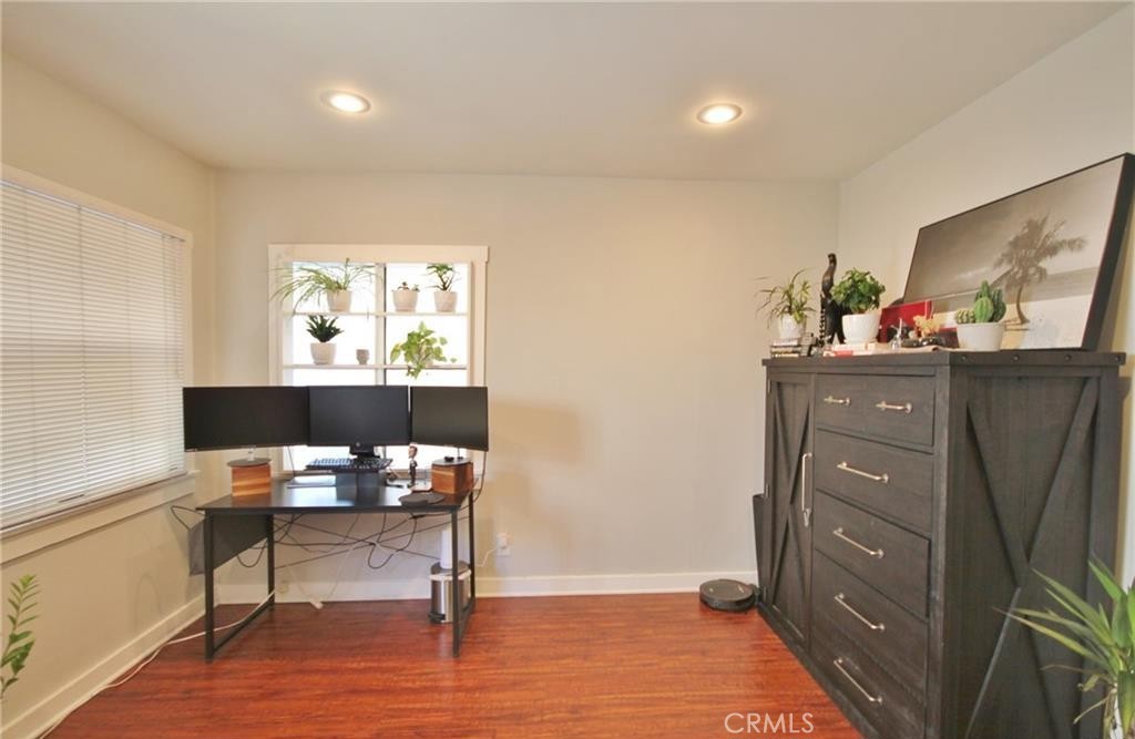 115 S Chester Avenue Property Photo 21