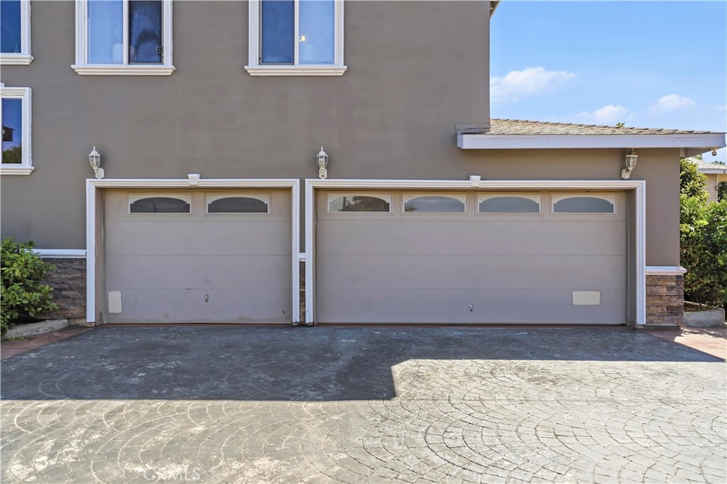 11641 Bryant Property Photo 6