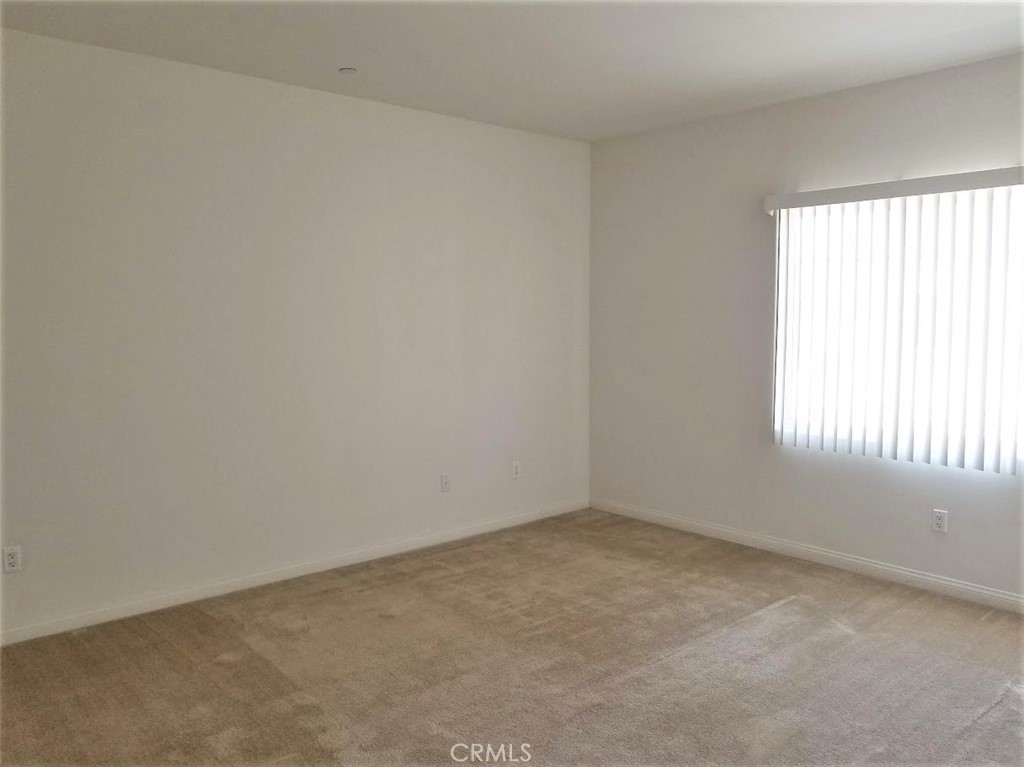 11 S 3rd 503 Property Photo 10