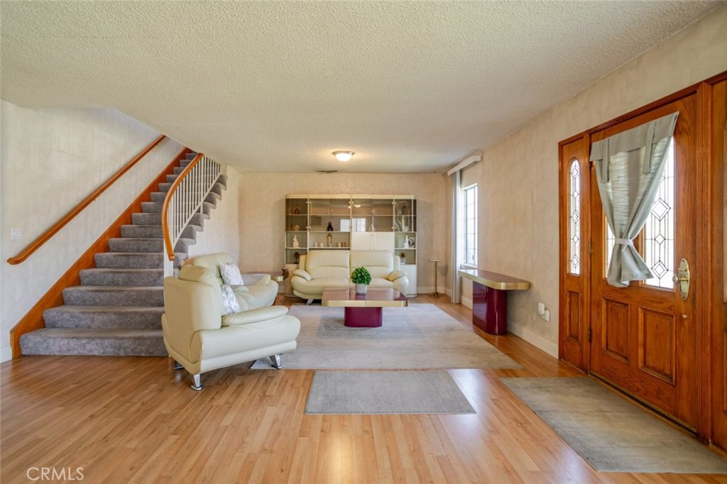 4040 Lynd Avenue Property Photo 4