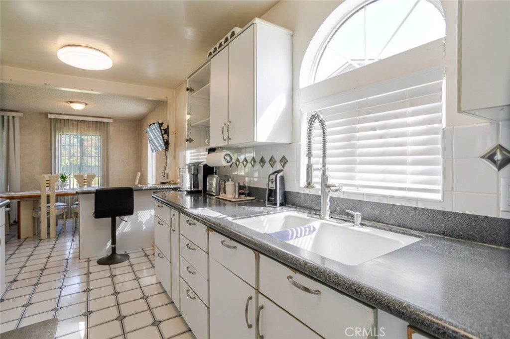 4040 Lynd Avenue Property Photo 12