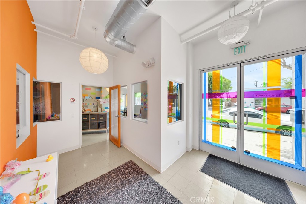 1124 Mission Property Photo 4