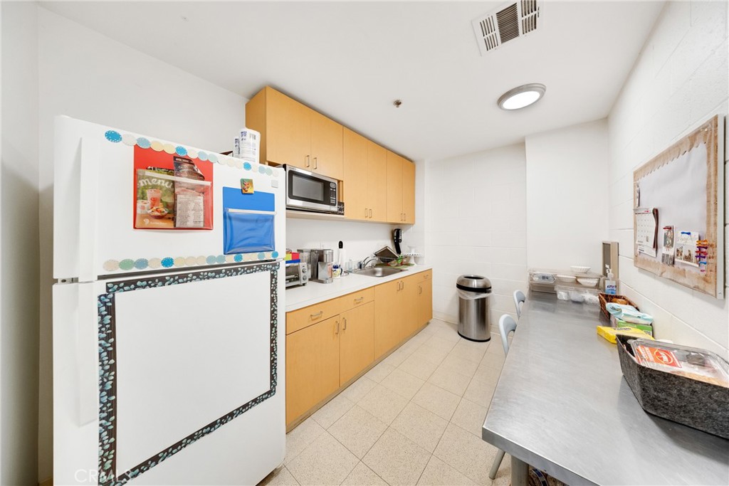 1124 Mission Property Photo 16