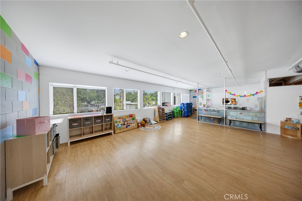 1124 Mission Property Photo 37