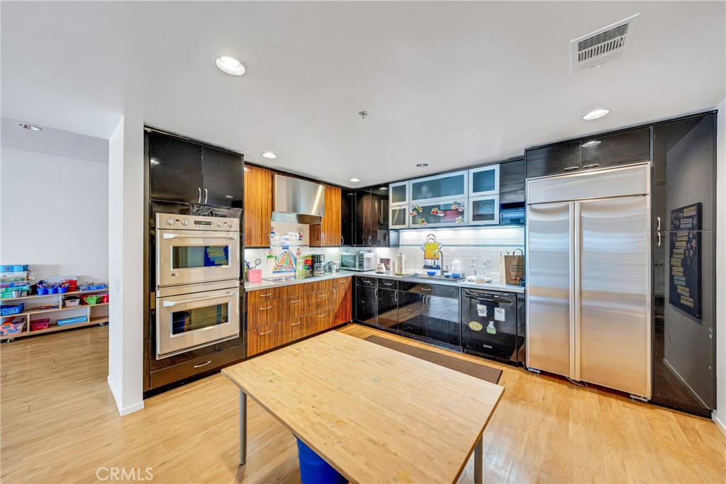 1124 Mission Property Photo 49