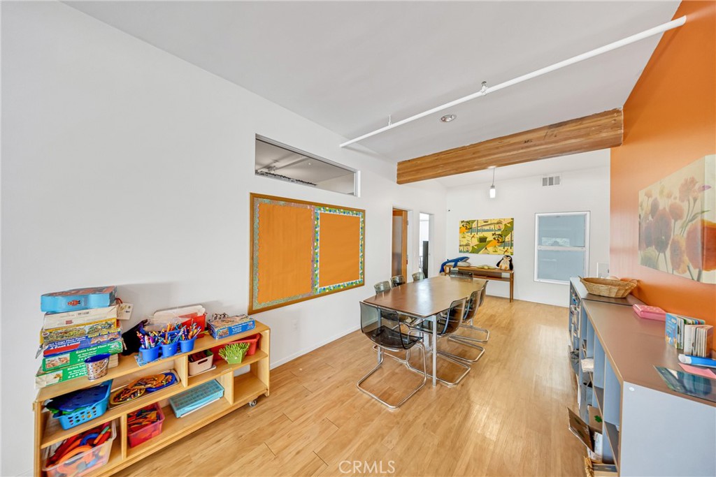1124 Mission Property Photo 52