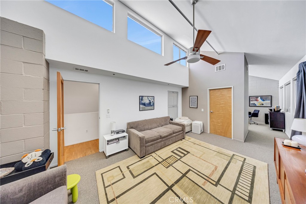 1124 Mission Property Photo 63