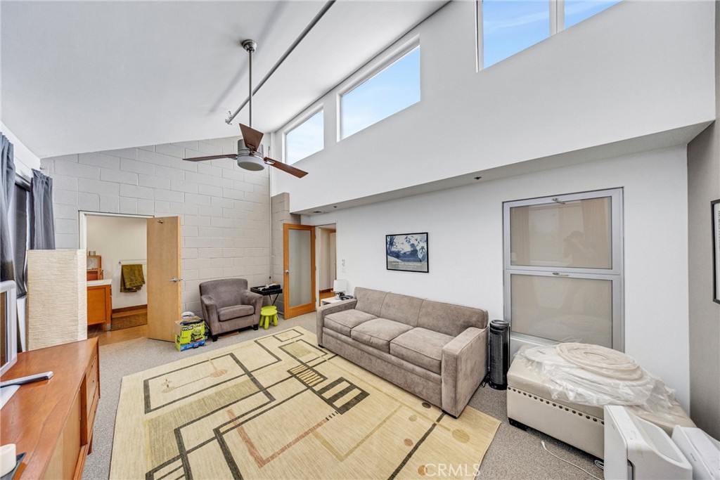 1124 Mission Property Photo 64