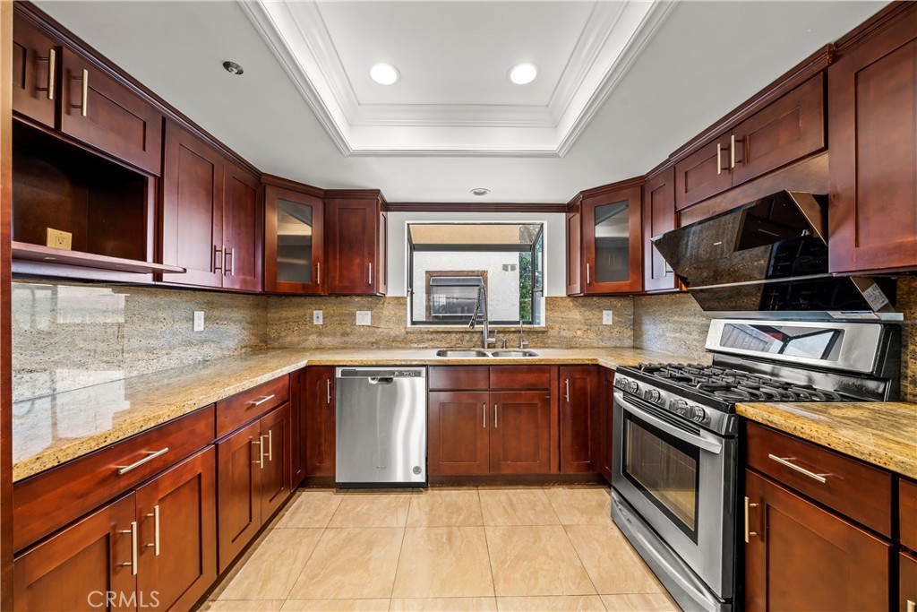 438 E Newmark Avenue A Property Photo 12