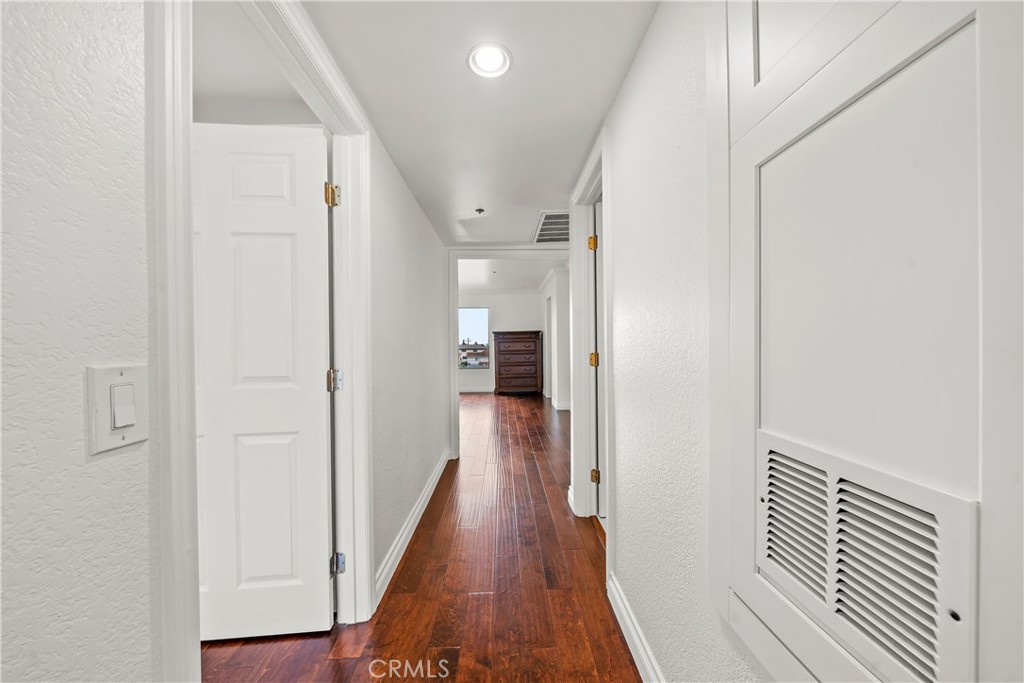 438 E Newmark Avenue A Property Photo 19