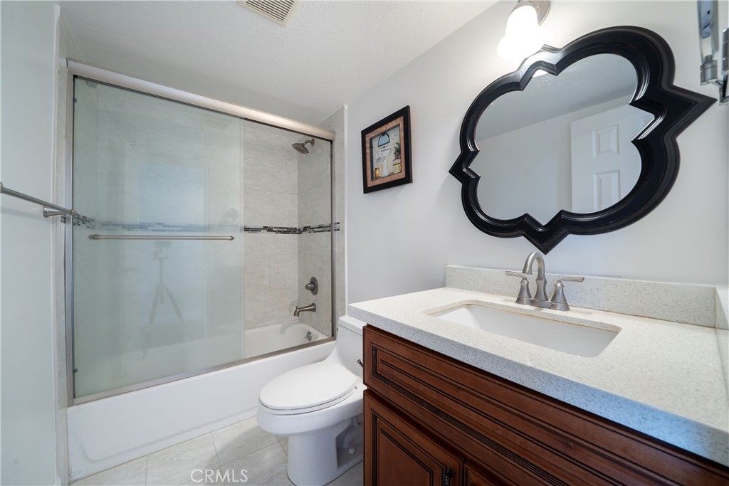 438 E Newmark Avenue A Property Photo 29