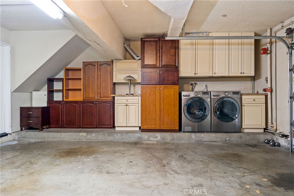 438 E Newmark Avenue A Property Photo 31