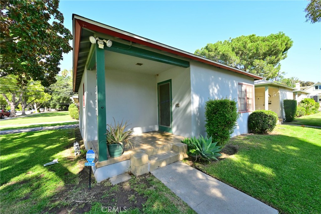 526 N Madison Property Photo 8