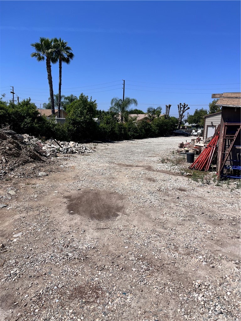 740 N Amelia Avenue Property Photo 13