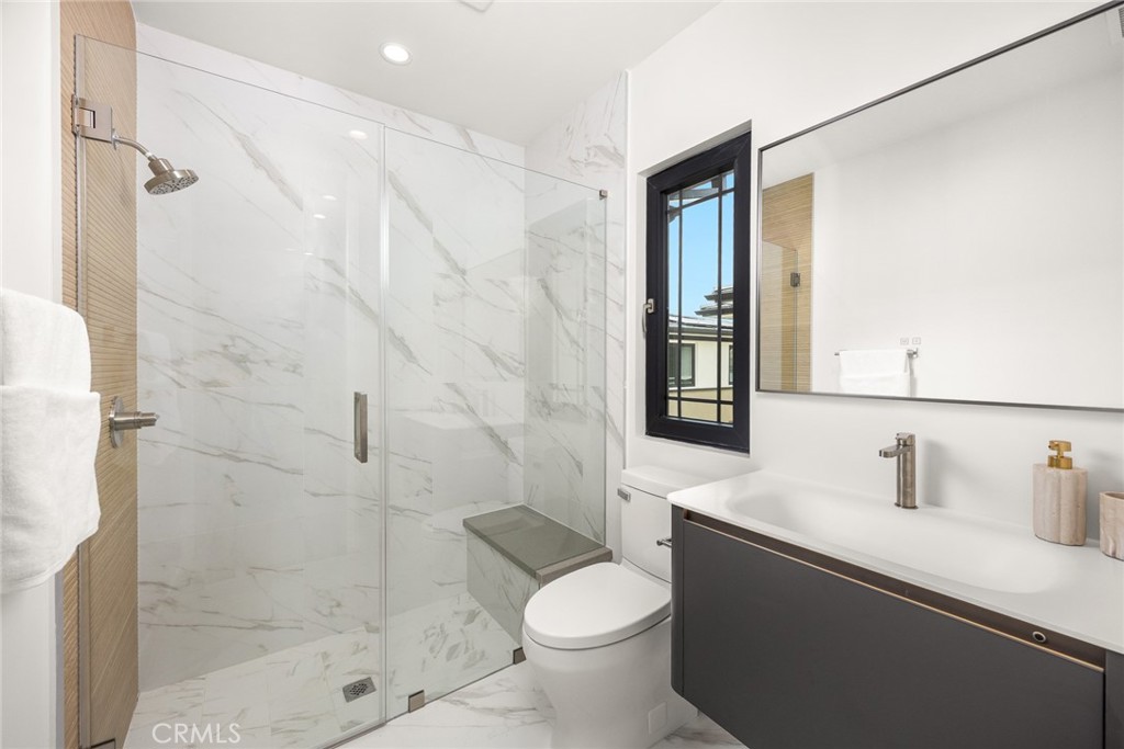 826 Sunset Boulevard A Property Photo 26