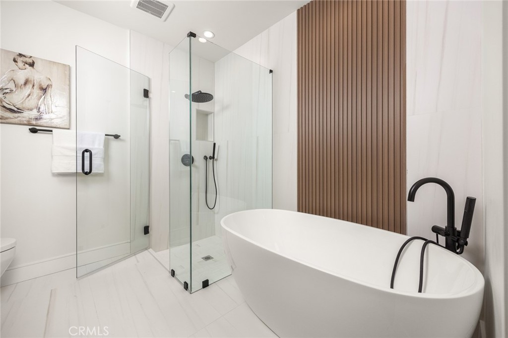 826 Sunset Boulevard A Property Photo 32
