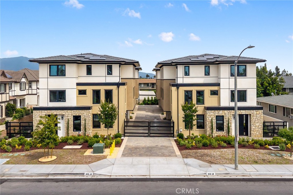 826 Sunset Boulevard B Property Photo 2