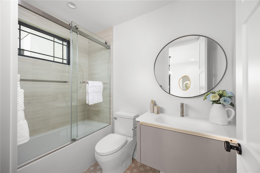 826 Sunset Boulevard B Property Photo 22