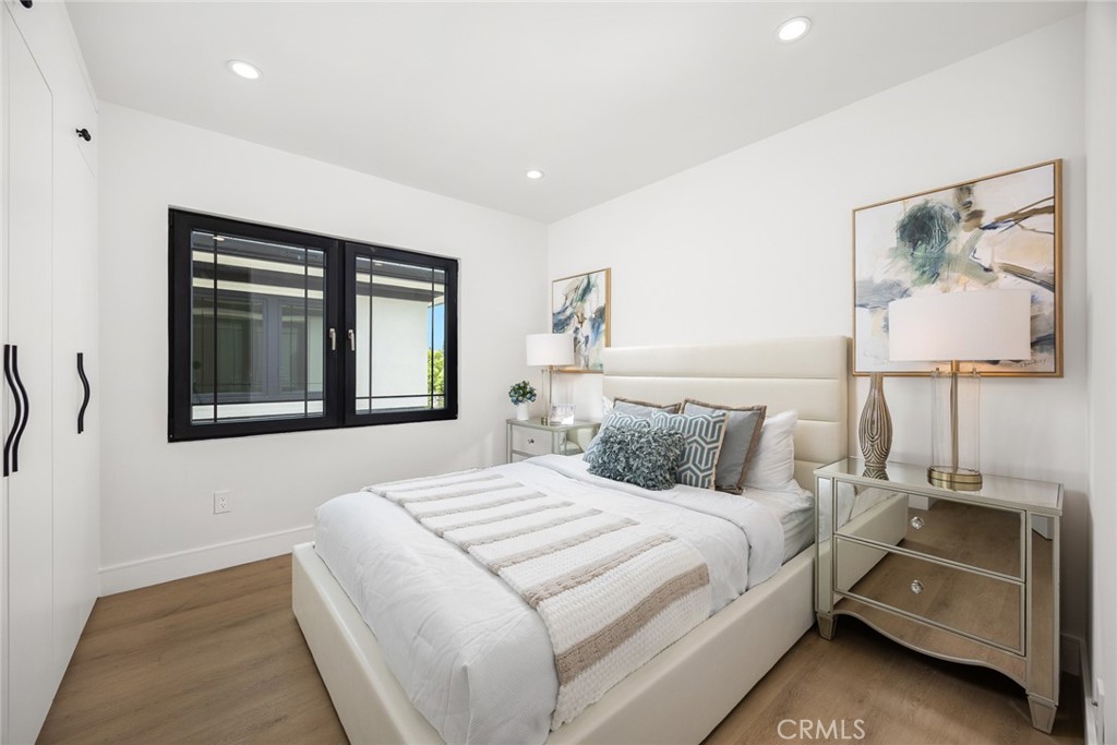 826 Sunset Boulevard B Property Photo 24