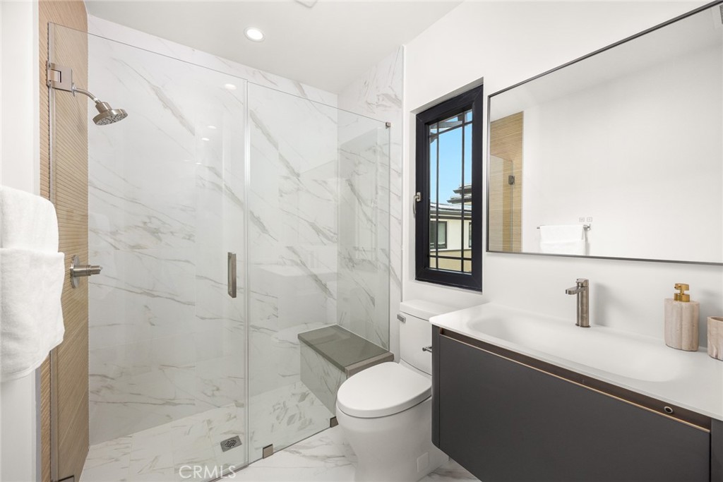 826 Sunset Boulevard B Property Photo 26