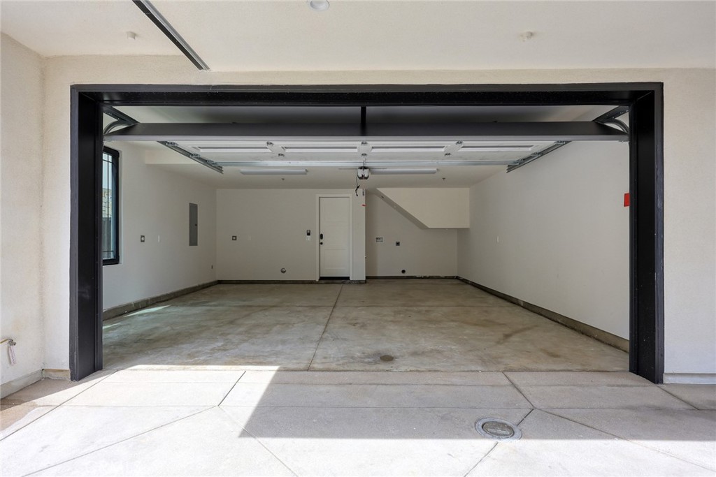 826 Sunset Boulevard B Property Photo 35