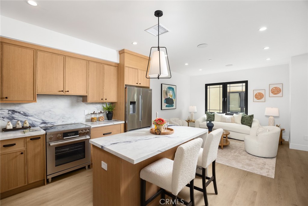 828 Sunset Boulevard A Property Photo 12