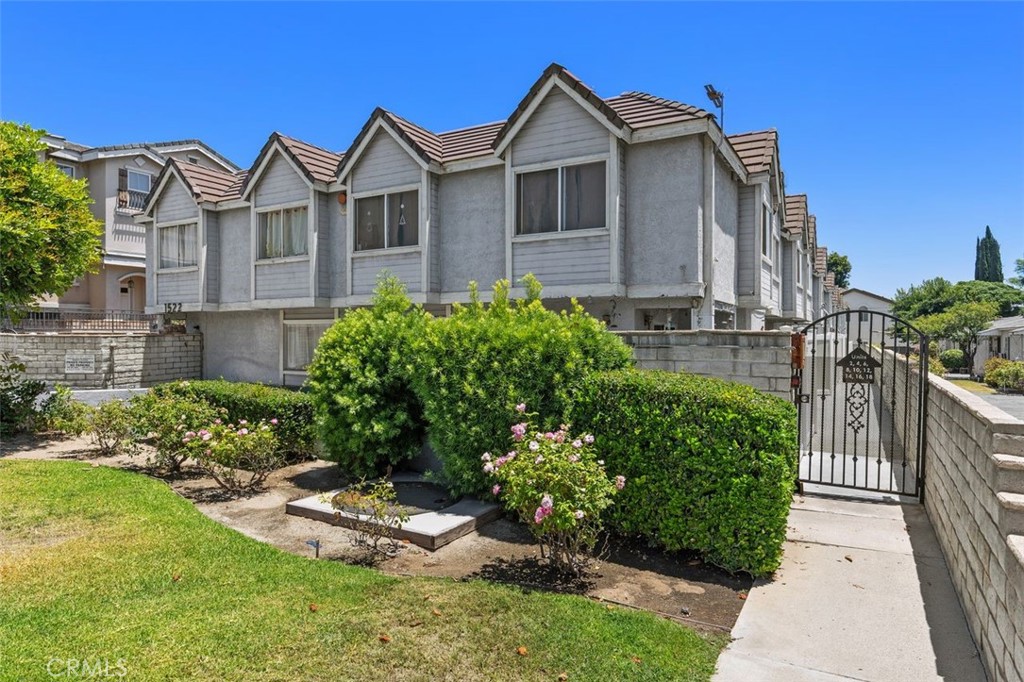 1522 S Baldwin Avenue 10 Property Photo 8