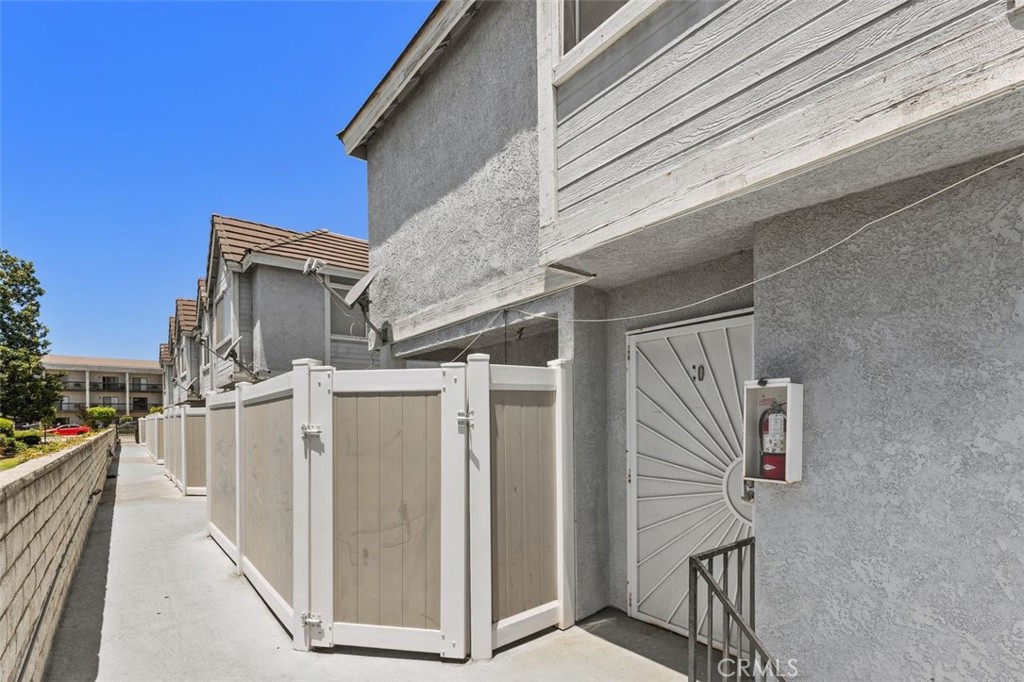 1522 S Baldwin Avenue 10 Property Photo 12