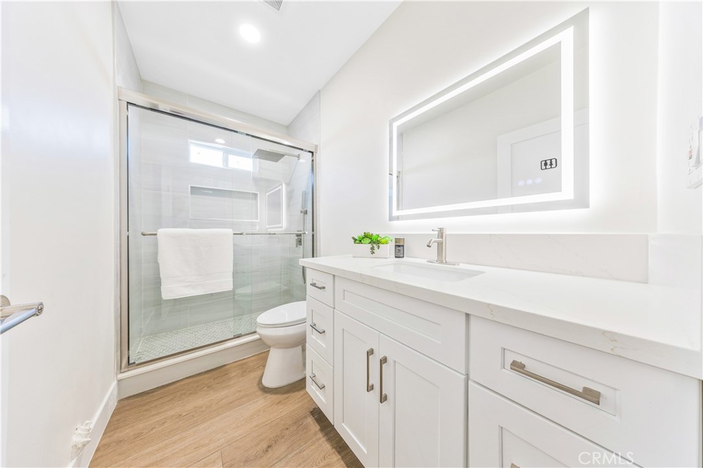 159 W Glendon Way Property Photo 18