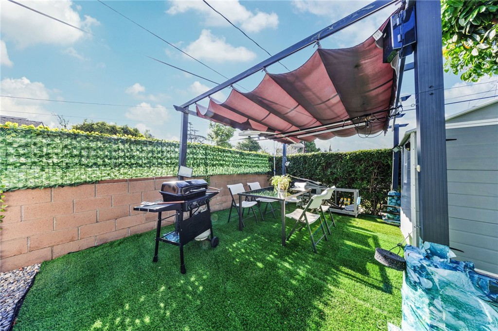 159 W Glendon Way Property Photo 35
