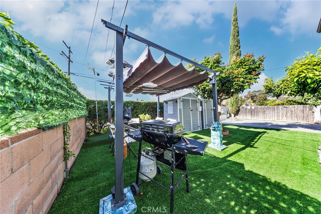 159 W Glendon Way Property Photo 36