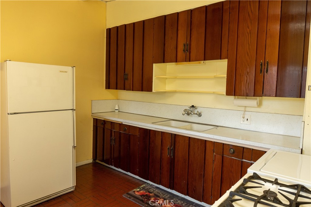 4216 Panamint Street Property Photo 6