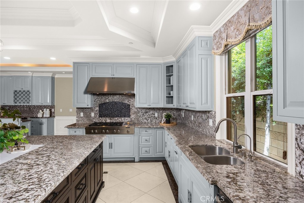 536 W Camino Real Property Photo 19