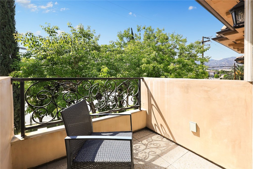 536 W Camino Real Property Photo 45