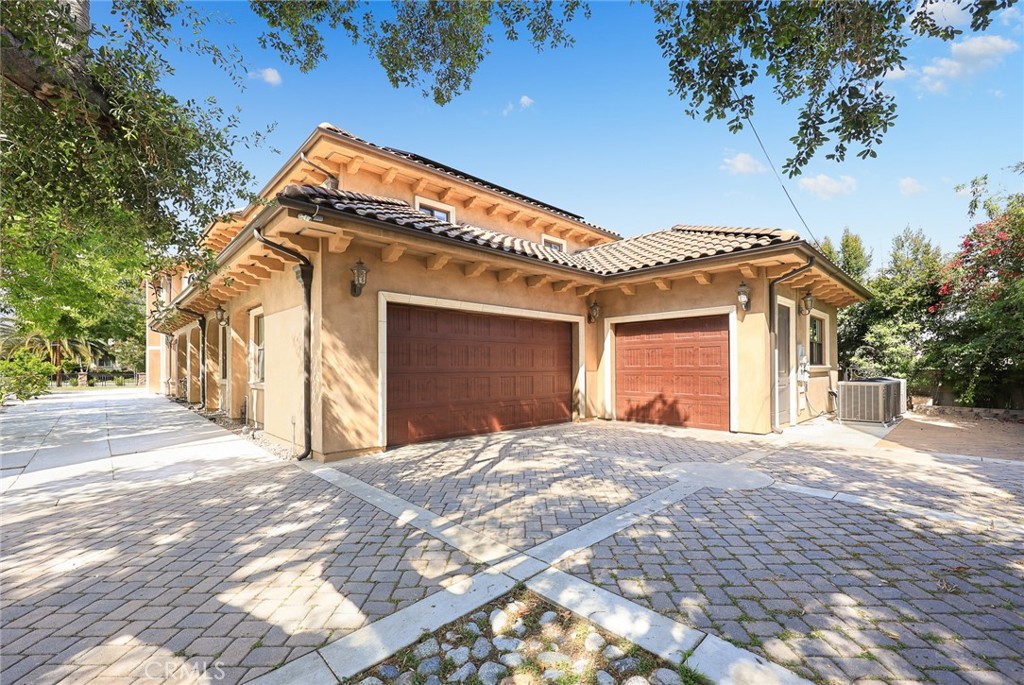536 W Camino Real Property Photo 55