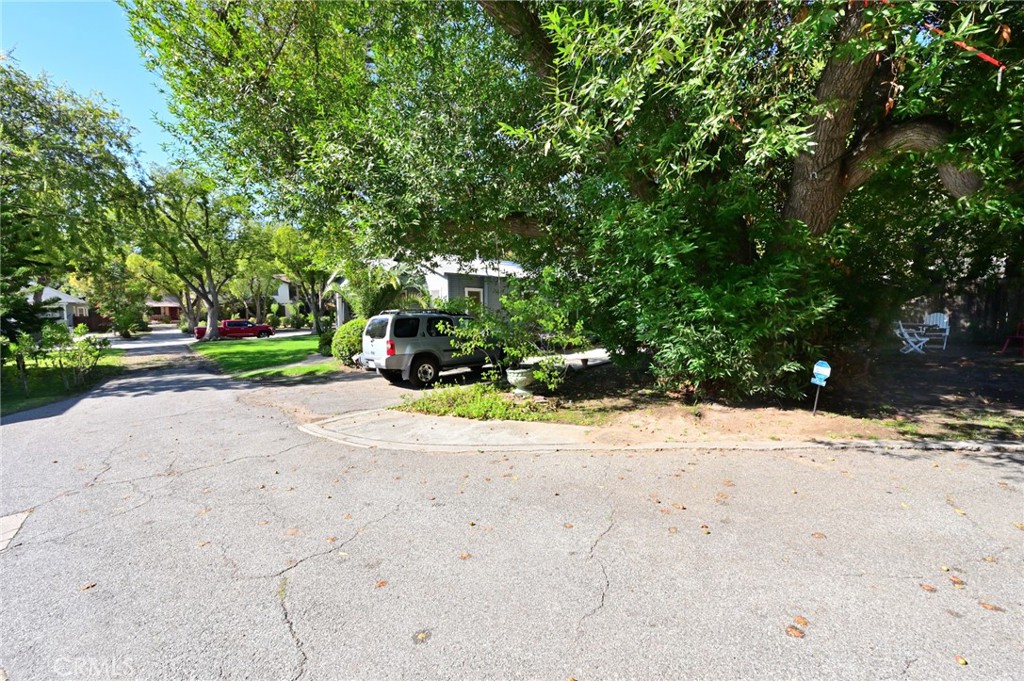 542 N Madison Property Photo 14