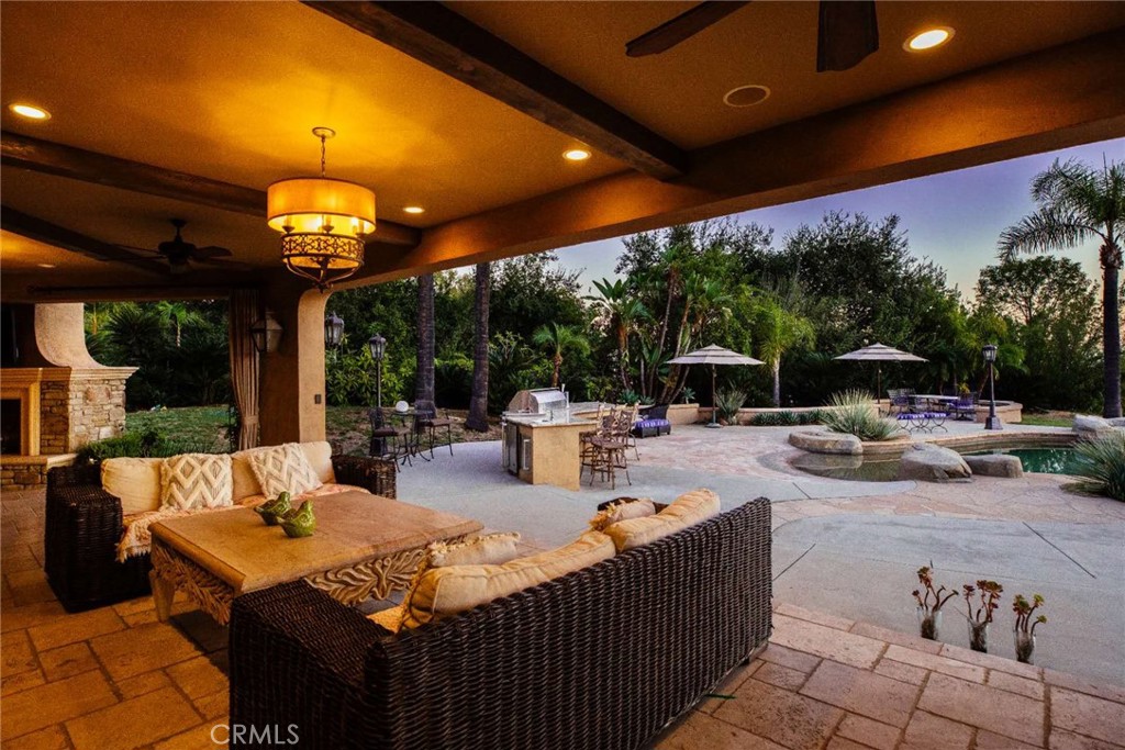 365 Oak Mountain Road Property Photo 3