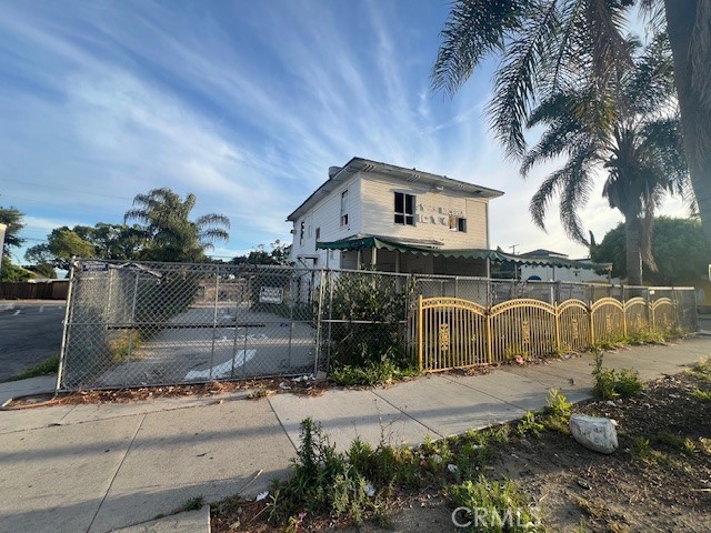 604 E Mission Property Photo 1
