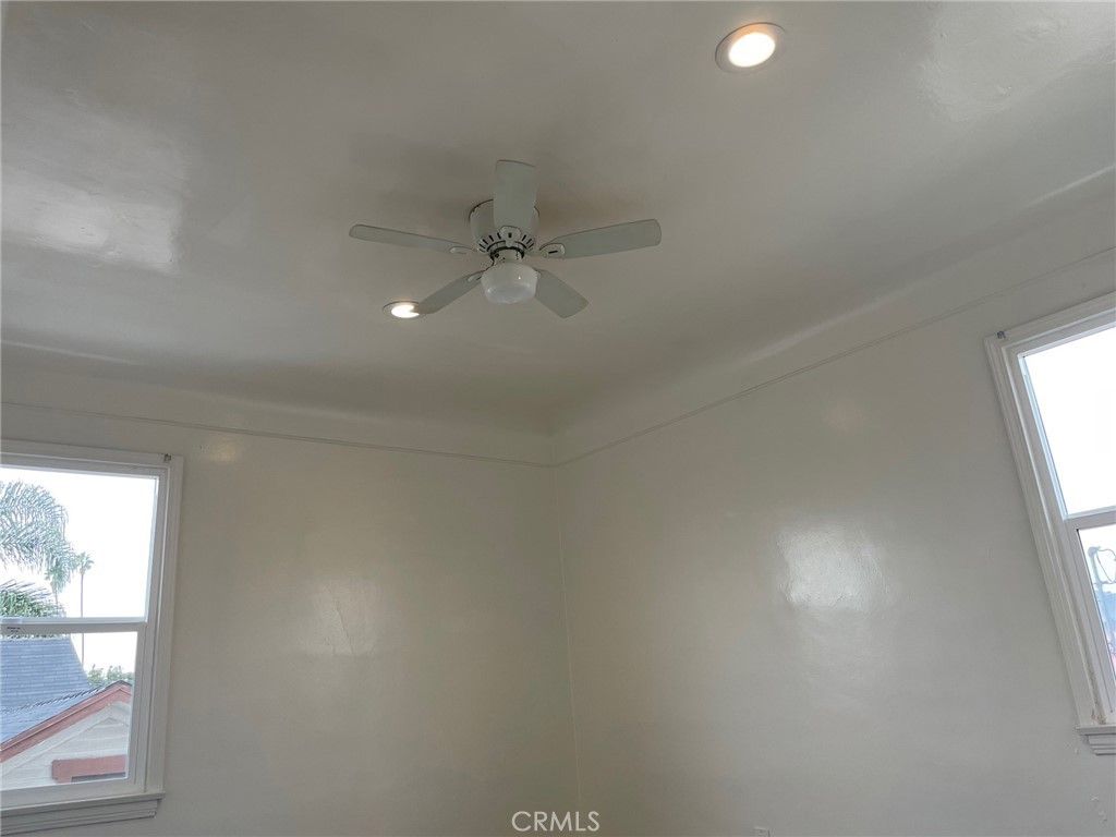 3968 Arlington Avenue 1/2 Property Photo 13
