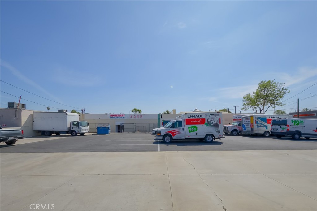 1673 W Valley Property Photo 3