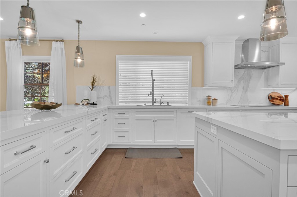 2170 Lombardy Property Photo 19