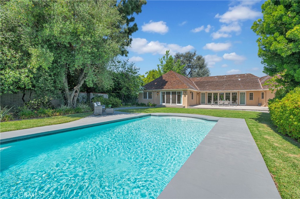 2170 Lombardy Property Photo 51