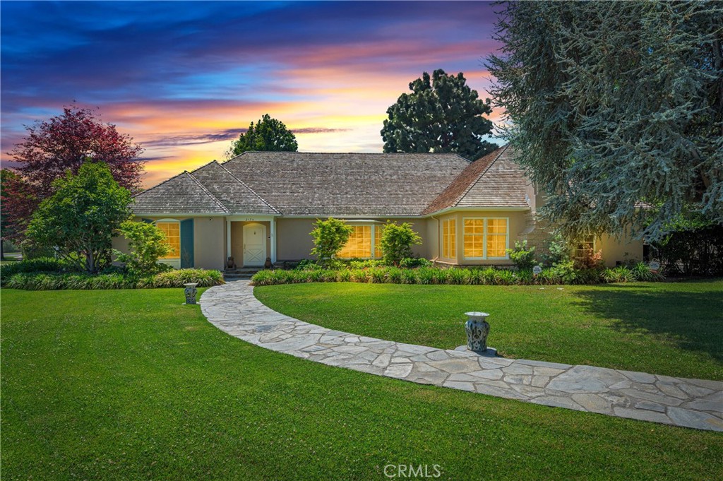 2170 Lombardy Property Photo 66