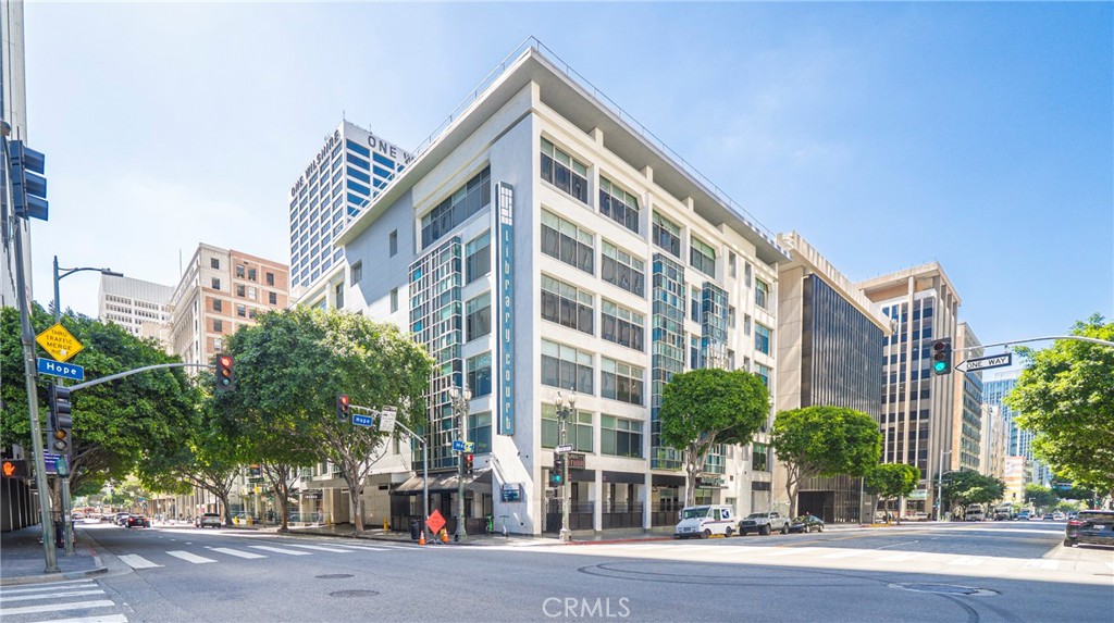 630 W 6th 616 Property Photo 6