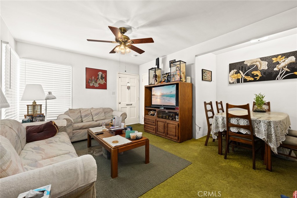 1306 W 1st Street Property Photo 12