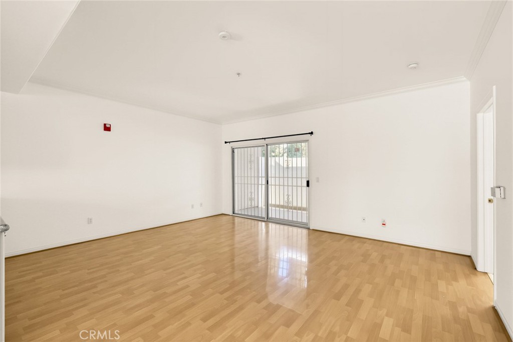 121 N Mcpherrin Avenue 105 Property Photo 14