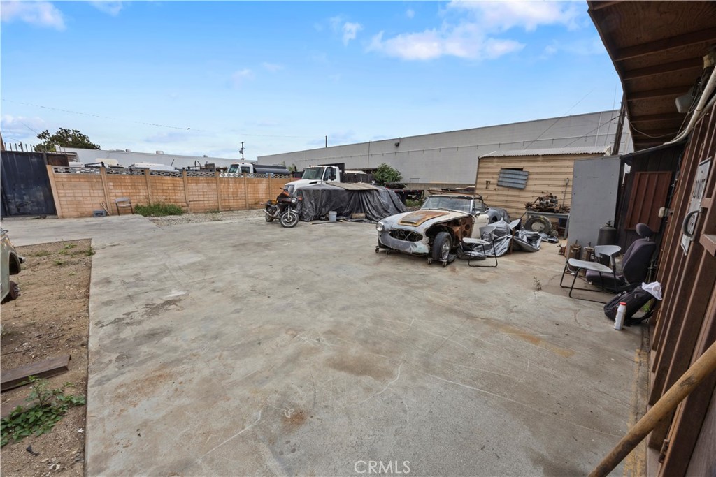2052 Mountain View Property Photo 5