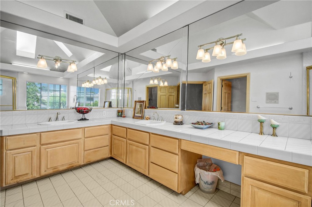 717 E Camino Real Property Photo 30
